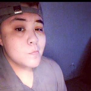 Meet your Posher, Leslie